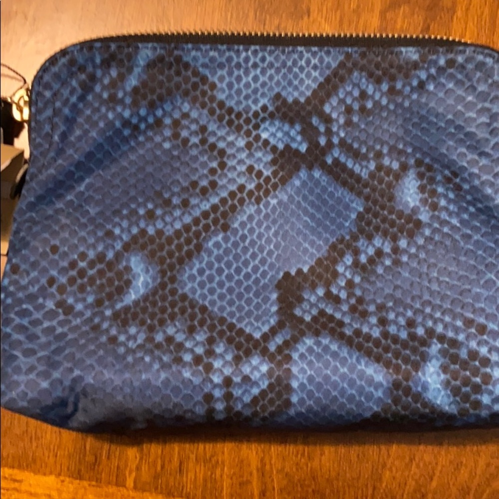 💄💋🎨Burberry clutch/cosmetic bag🎨💄💋 - Picture 4 of 6